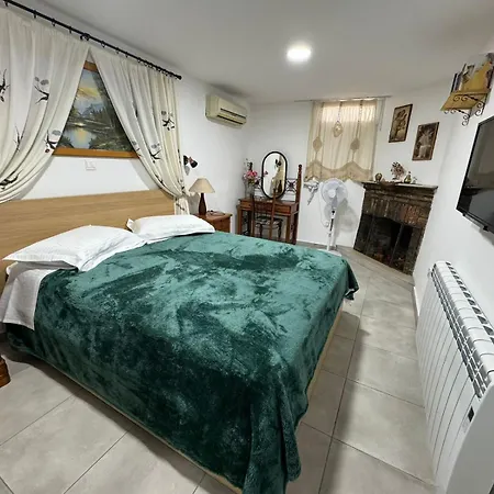 Maria S Paliomylos House 펜션 *