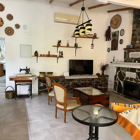 Дом отдыха Maria S Paliomylos House Лимасол