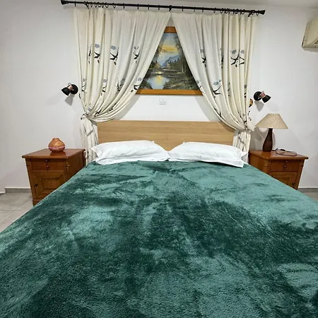 Дом отдыха Maria S Paliomylos House Лимасол