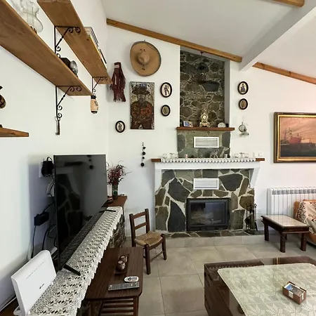 Σπίτι διακοπών Maria S Paliomylos House *